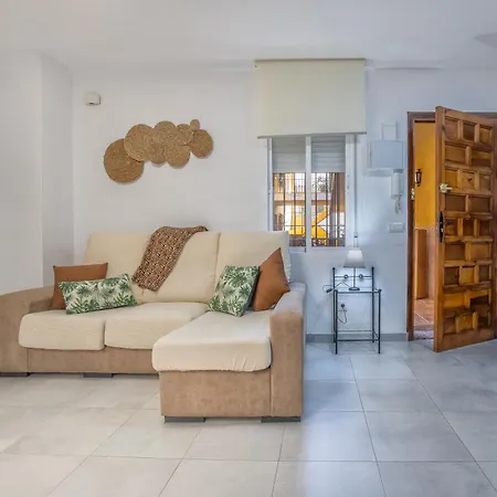 Jade Apto & Two Patios Апартаменты *