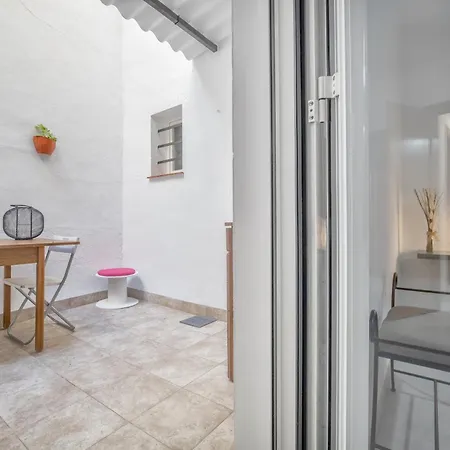 Jade Apto & Two Patios 公寓 *